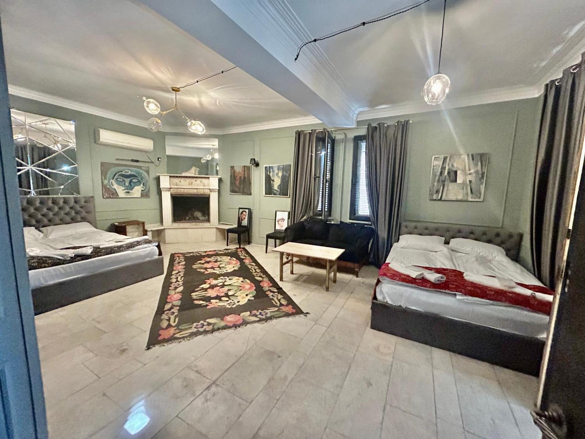 Art Hotel Home Tbilisi Luaran gambar