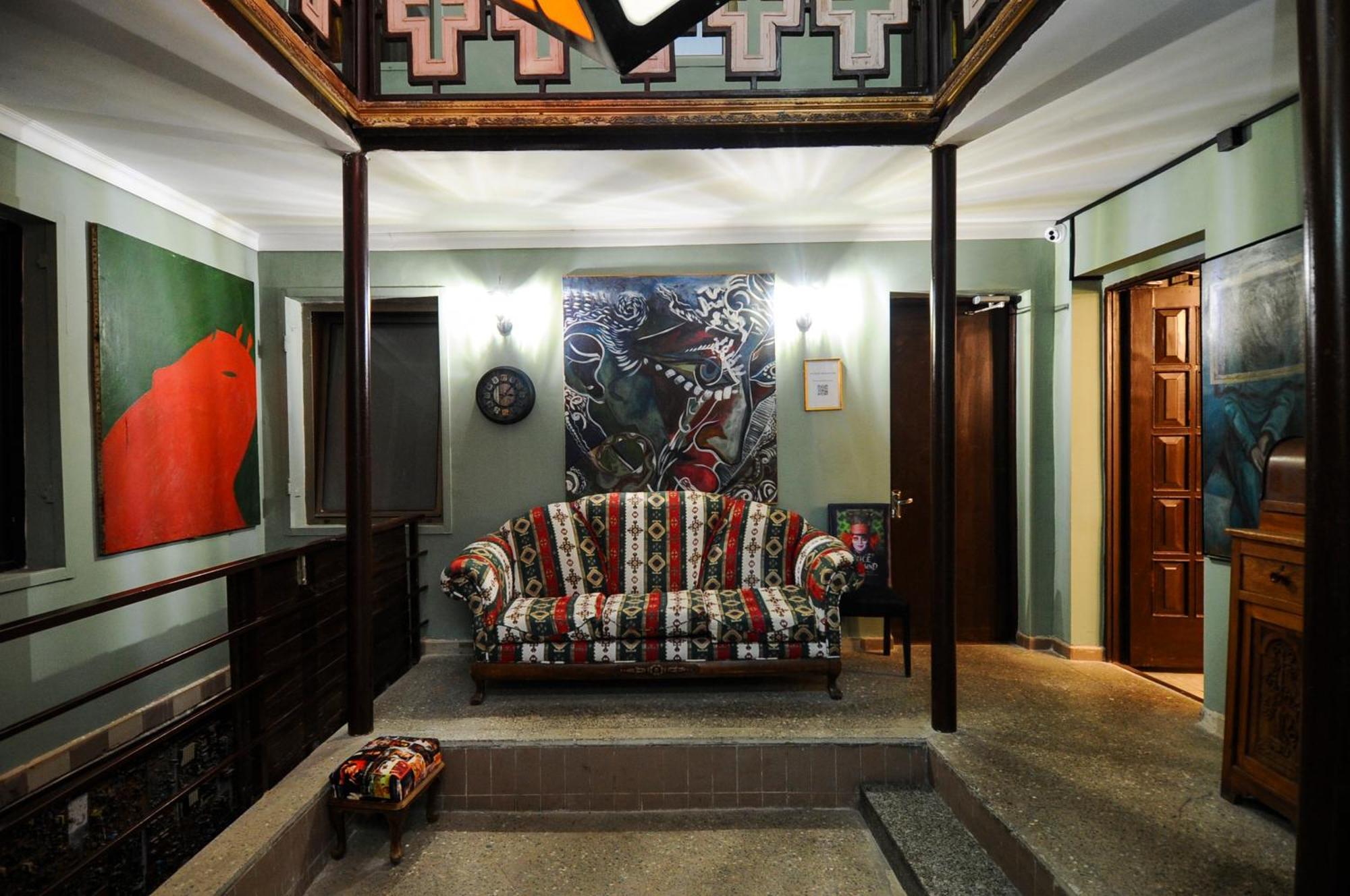 Art Hotel Home Tbilisi Luaran gambar
