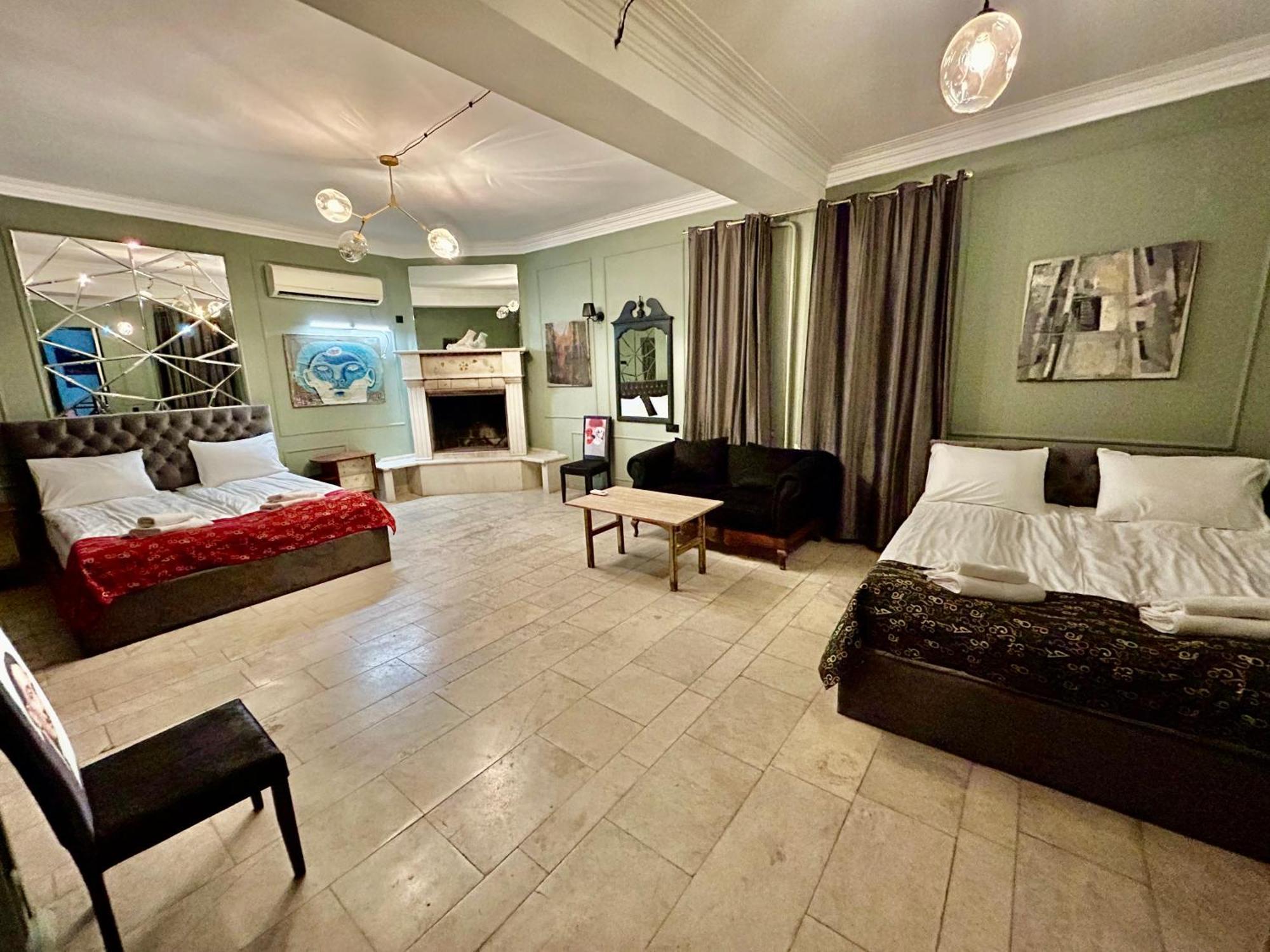 Art Hotel Home Tbilisi Luaran gambar