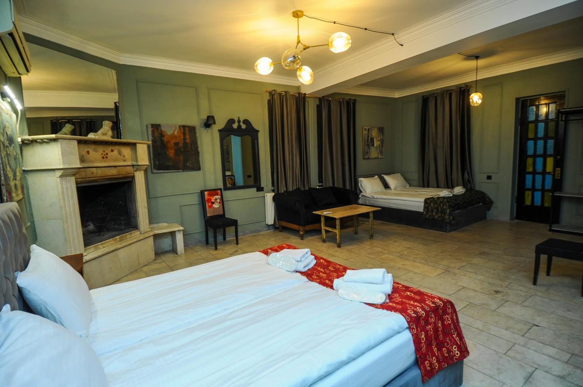 Art Hotel Home Tbilisi Luaran gambar